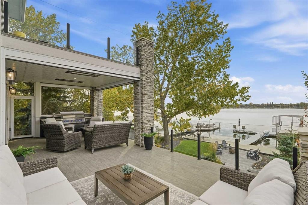 435 East Chestermere Drive, Chestermere, AB