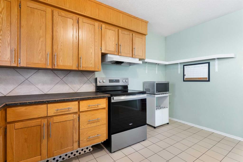 1423 16 Street Ne, Calgary, AB