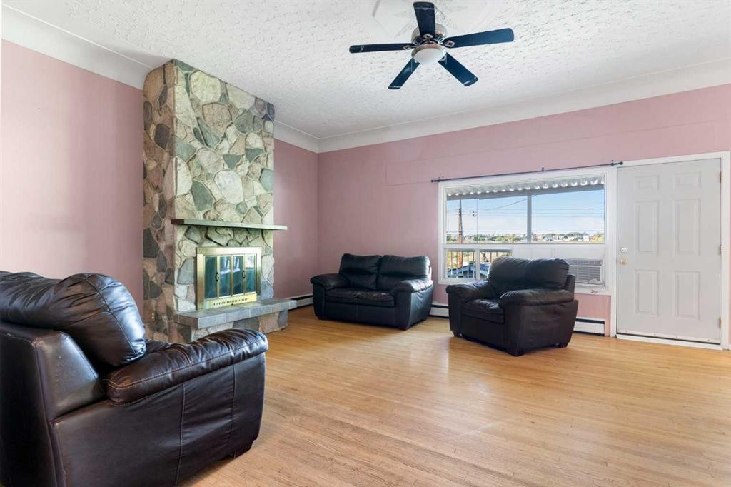 1423 16 Street Ne, Calgary, AB