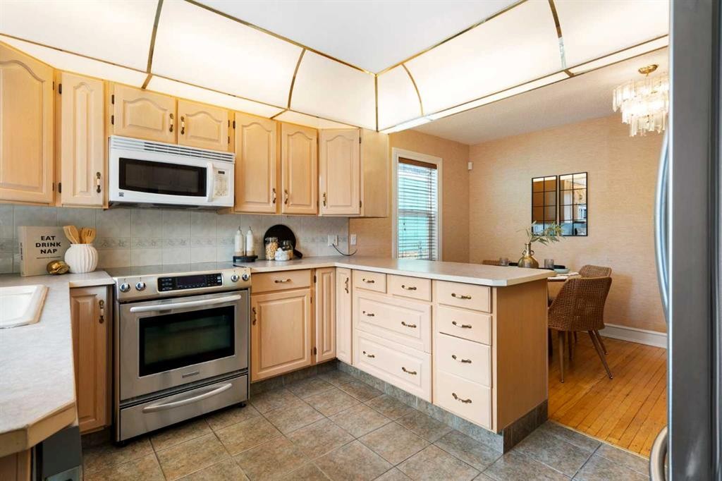 229 11 Avenue Ne, Calgary, AB