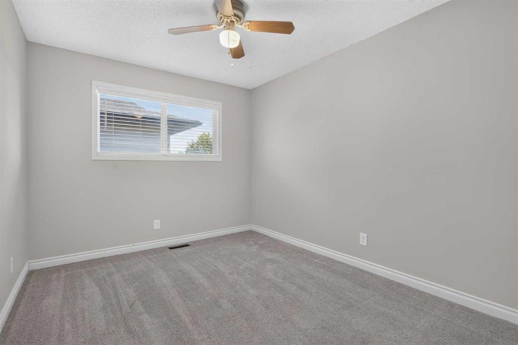 112 Beaconsfield Rise Nw, Calgary, AB