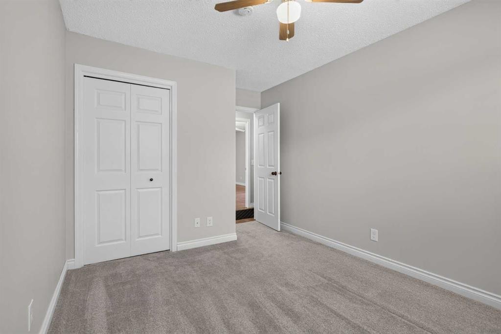 112 Beaconsfield Rise Nw, Calgary, AB