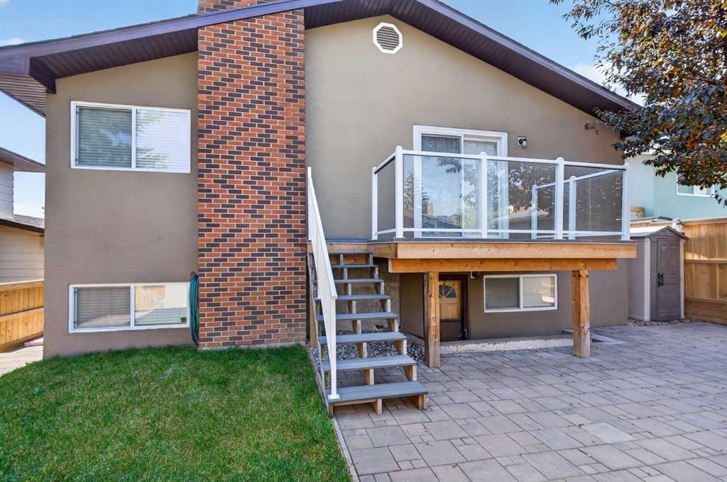 112 Beaconsfield Rise Nw, Calgary, AB