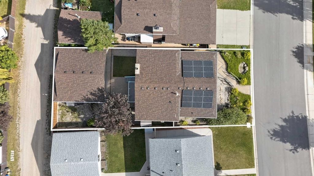 112 Beaconsfield Rise Nw, Calgary, AB