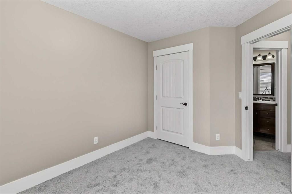1540 Mcalpine Street, Carstairs, AB