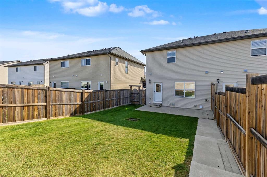 1540 Mcalpine Street, Carstairs, AB