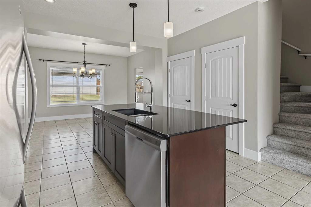 1540 Mcalpine Street, Carstairs, AB