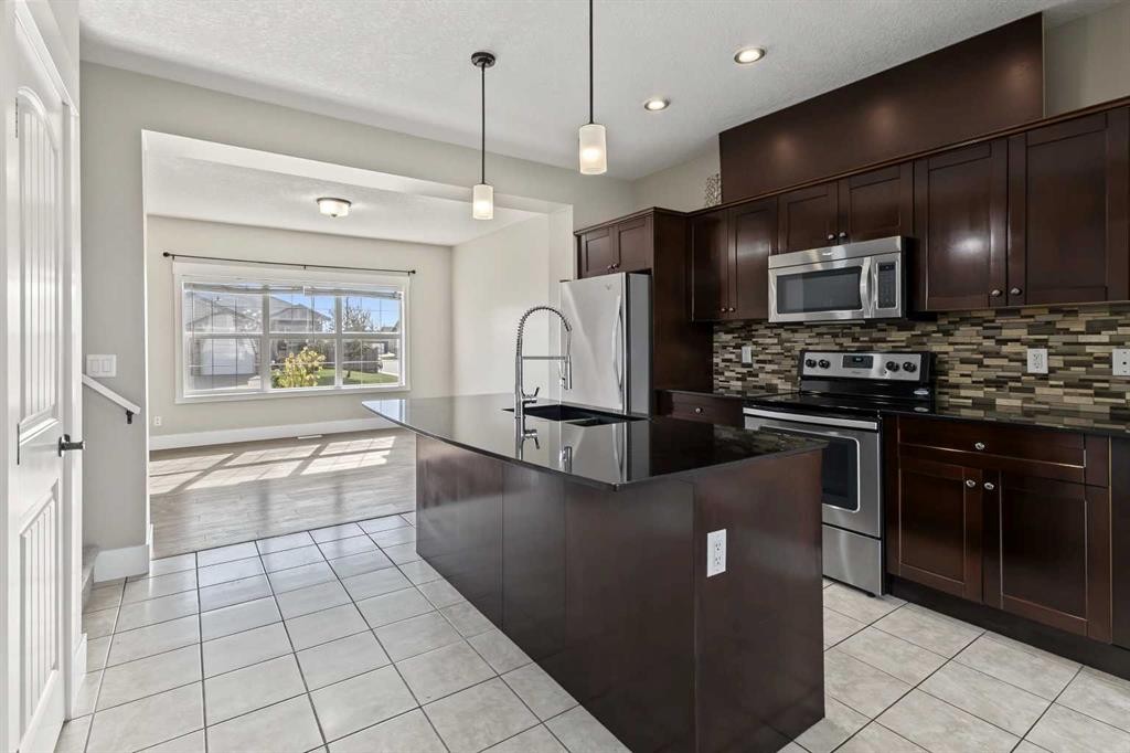 1540 Mcalpine Street, Carstairs, AB