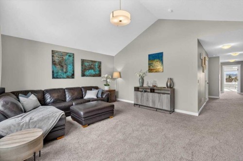 90 Cranbrook Crescent Se, Calgary, AB 