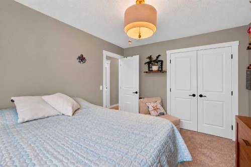 90 Cranbrook Crescent Se, Calgary, AB 