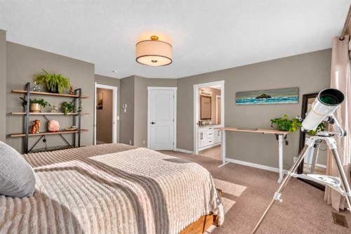90 Cranbrook Crescent Se, Calgary, AB 