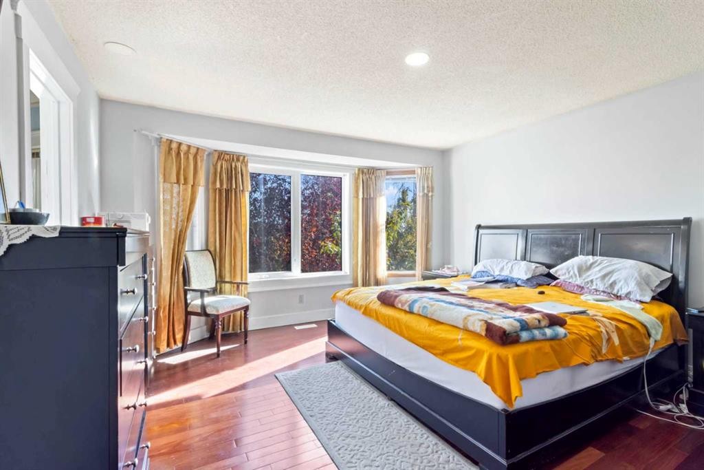 52 Edgepark Road Nw, Calgary, AB