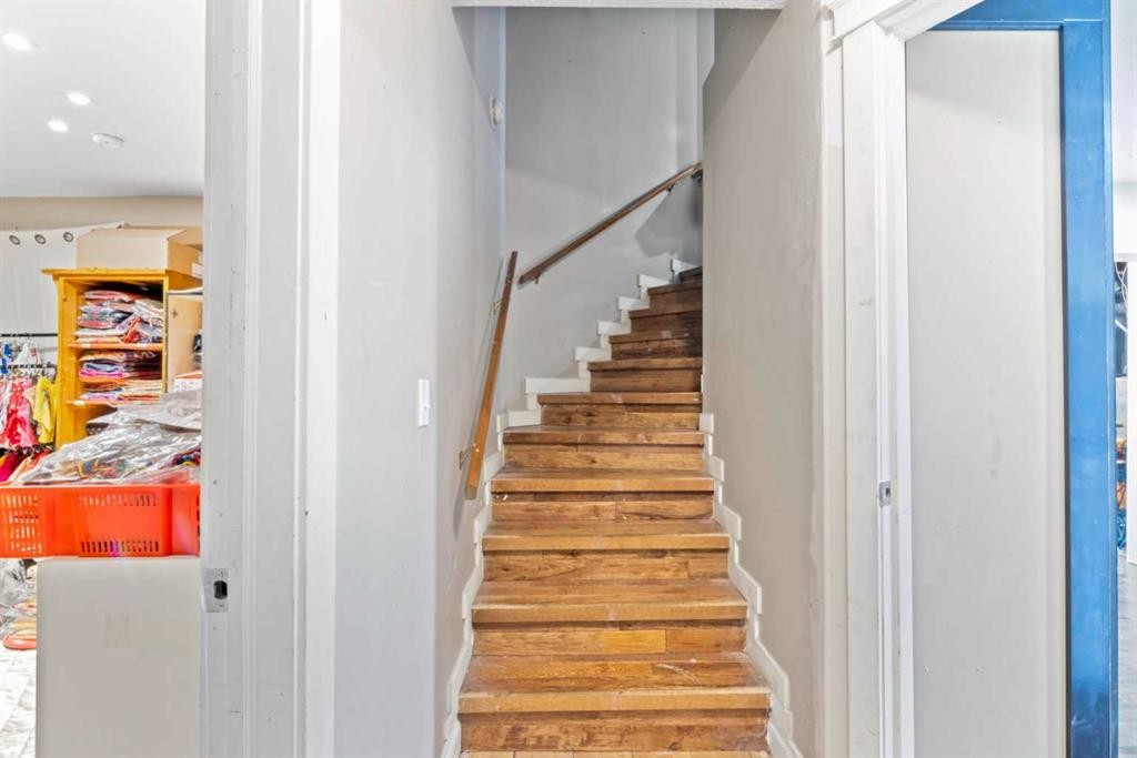 52 Edgepark Road Nw, Calgary, AB