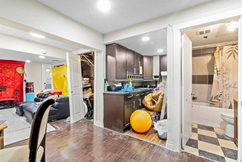 52 Edgepark Road Nw, Calgary, AB