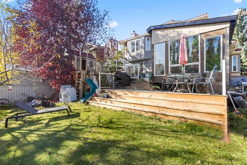 52 Edgepark Road Nw, Calgary, AB