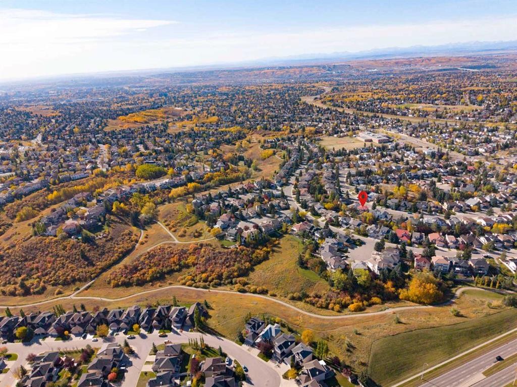 52 Edgepark Road Nw, Calgary, AB