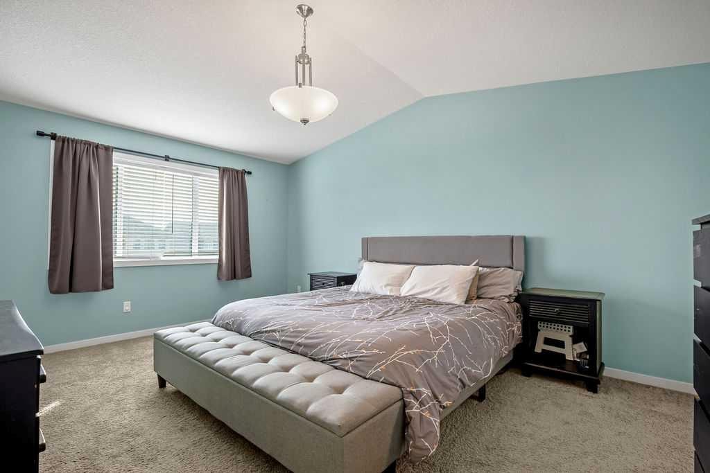 23 Drake Landing Boulevard, Okotoks, AB