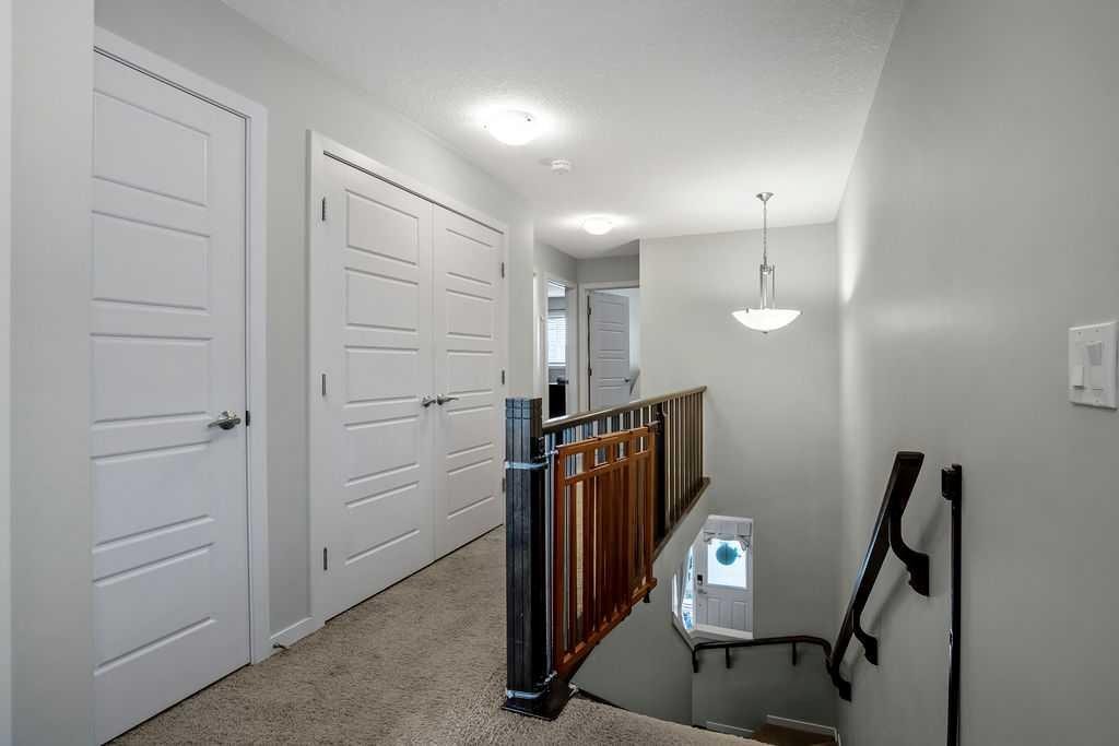 23 Drake Landing Boulevard, Okotoks, AB