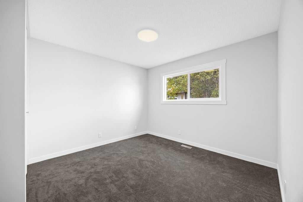 4628 Marcombe Road Ne, Calgary, AB