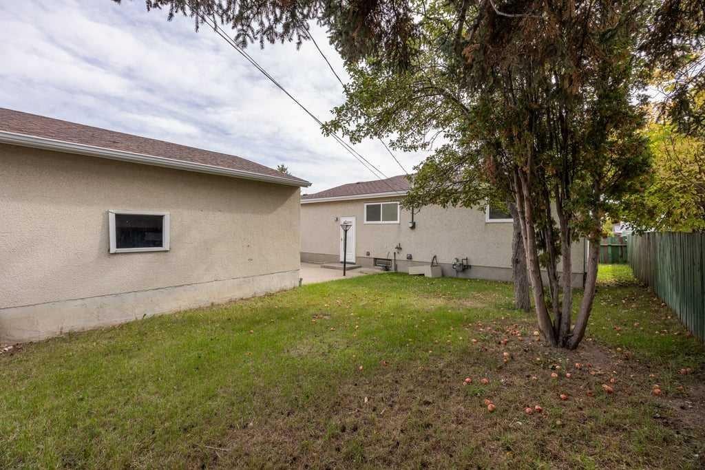 4628 Marcombe Road Ne, Calgary, AB