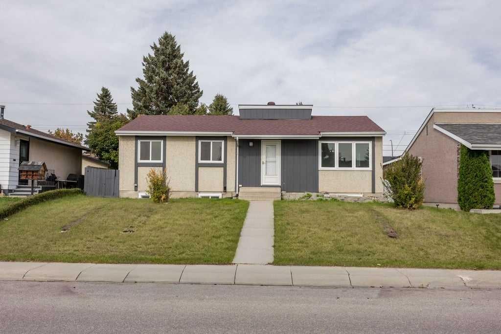 4628 Marcombe Road Ne, Calgary, AB
