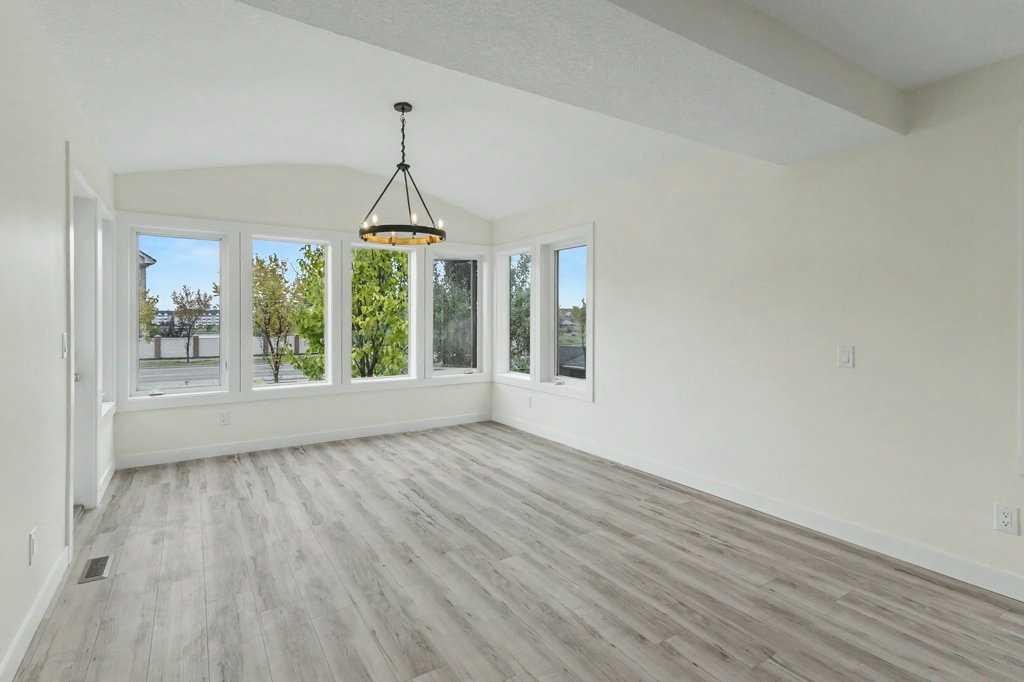 176 Covehaven Road Ne, Calgary, AB