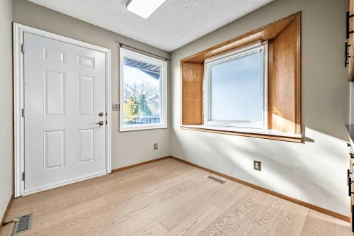 188 Deersaxon Circle Se, Calgary, AB 