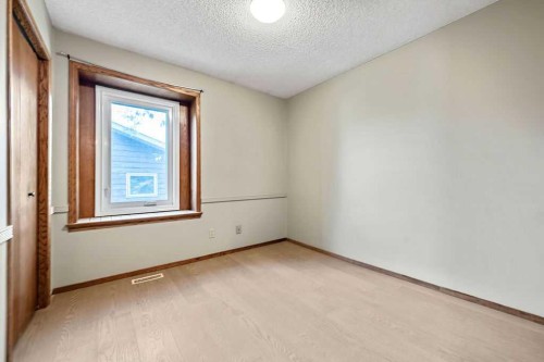 188 Deersaxon Circle Se, Calgary, AB 