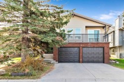 188 Deersaxon Circle SE Calgary, AB T2J 6R5