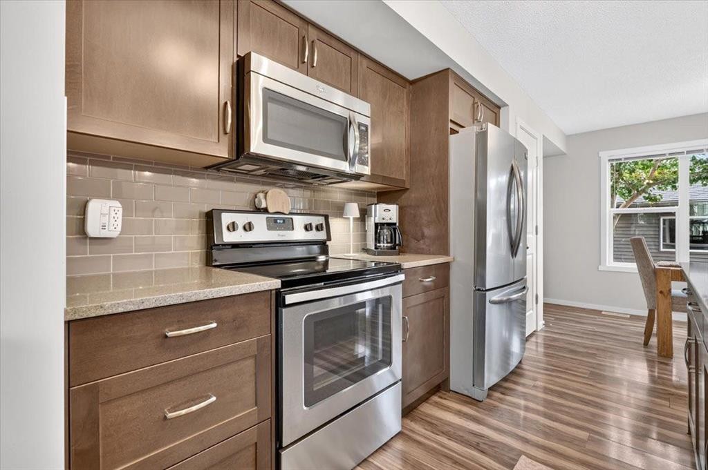 40 Sunvalley Road, Cochrane, AB