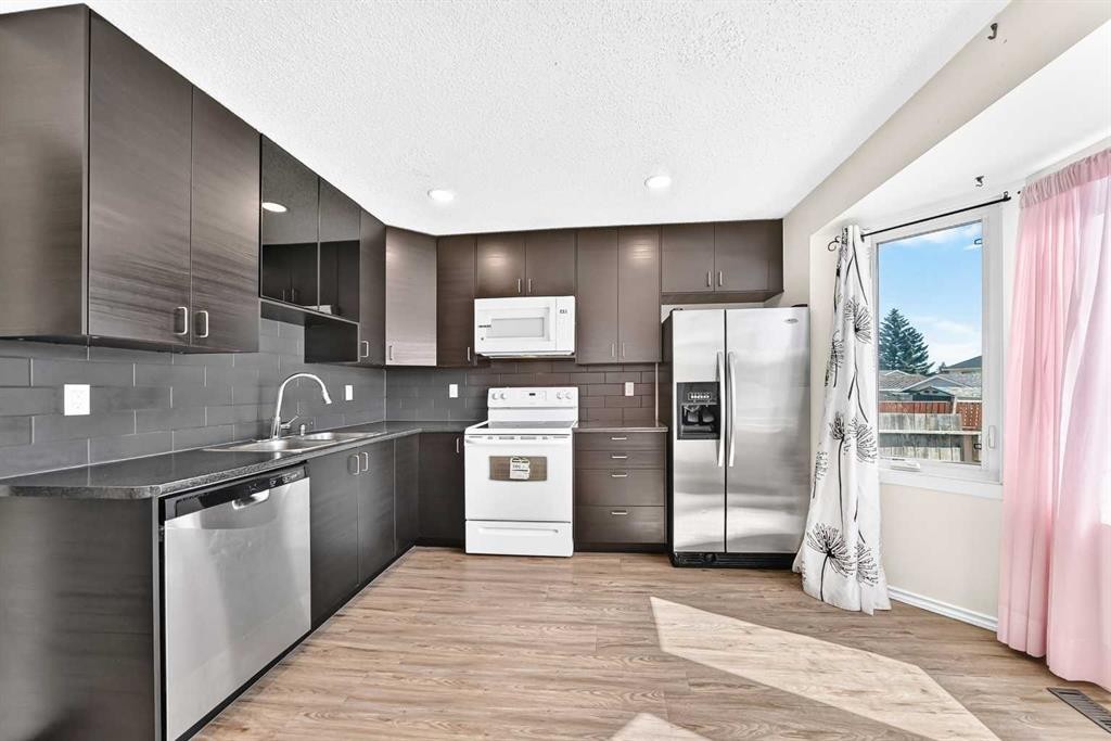 312 Falton Drive Ne, Calgary, AB