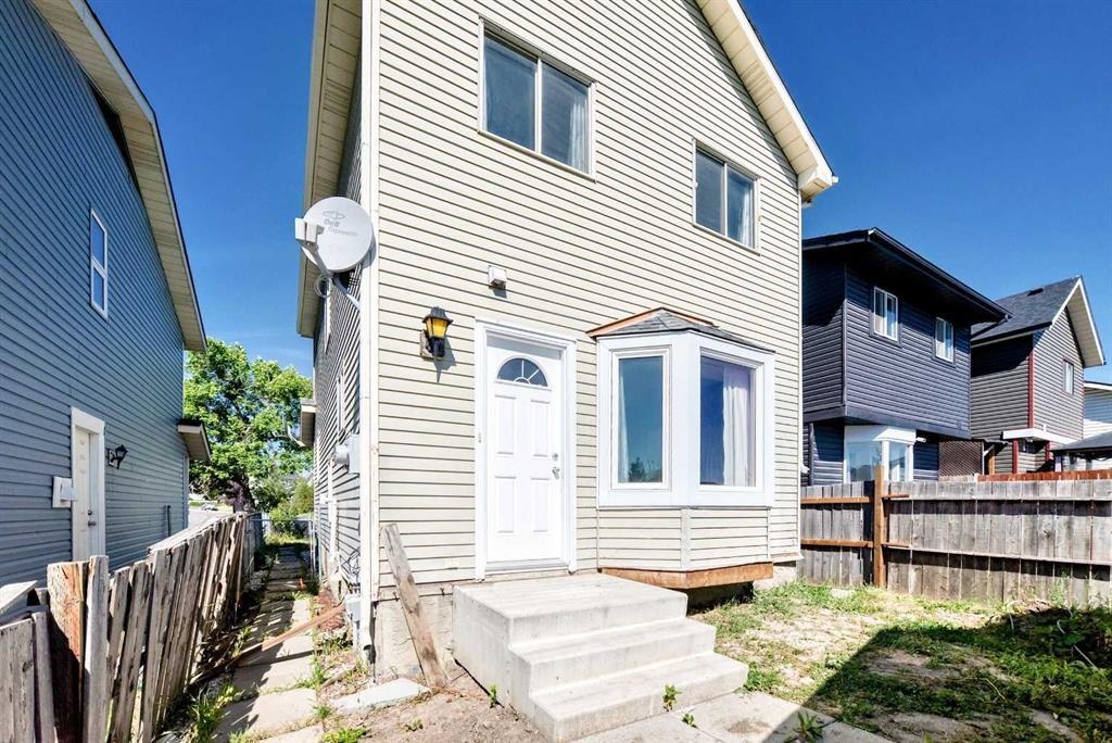 312 Falton Drive Ne, Calgary, AB