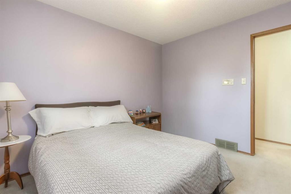 14 Varview Place Nw, Calgary, AB
