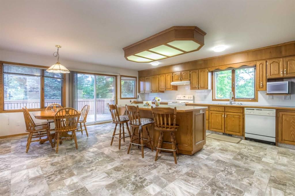 14 Varview Place Nw, Calgary, AB