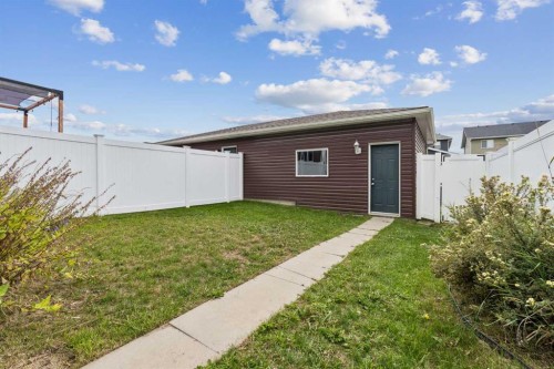 29 Redstone Common Ne, Calgary, AB 