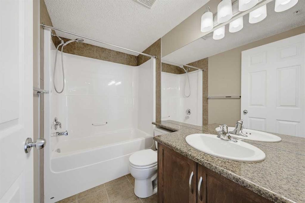 2307-43 Country Village Lane Ne, Calgary, AB