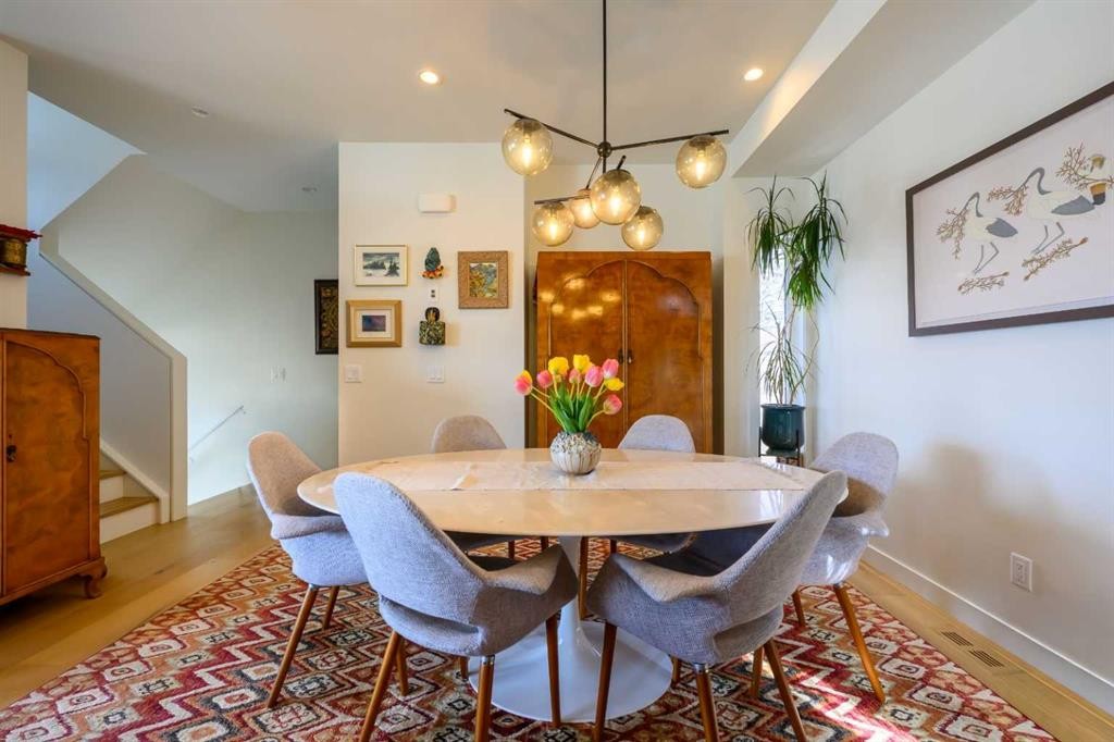 112 21 Street Nw, Calgary, AB