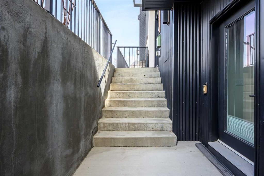 112 21 Street Nw, Calgary, AB