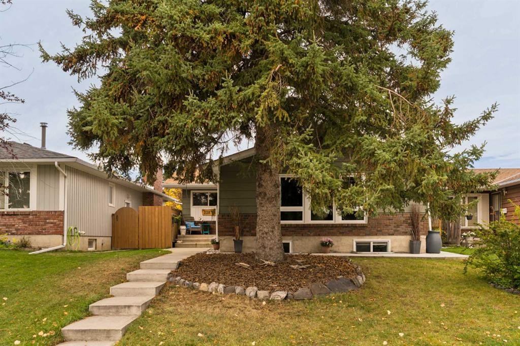 228 Midridge Crescent Se, Calgary, AB