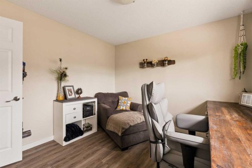 228 Midridge Crescent Se, Calgary, AB 