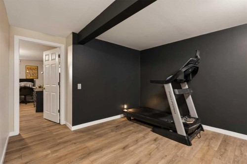 228 Midridge Crescent Se, Calgary, AB 