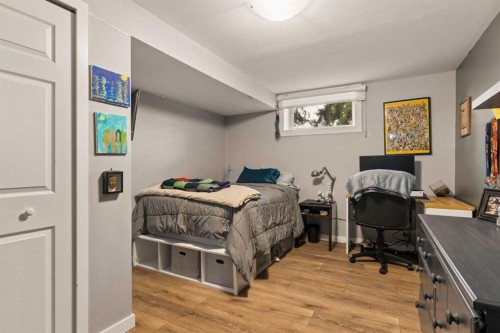 228 Midridge Crescent Se, Calgary, AB 
