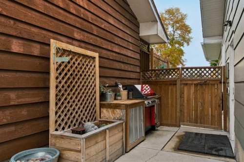 228 Midridge Crescent Se, Calgary, AB 