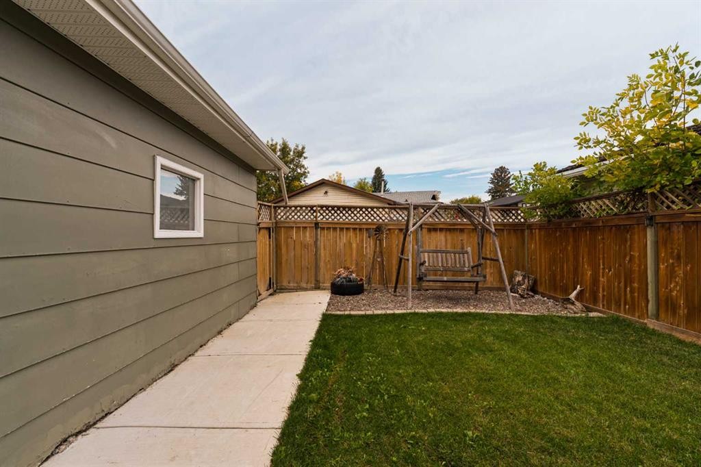 228 Midridge Crescent Se, Calgary, AB