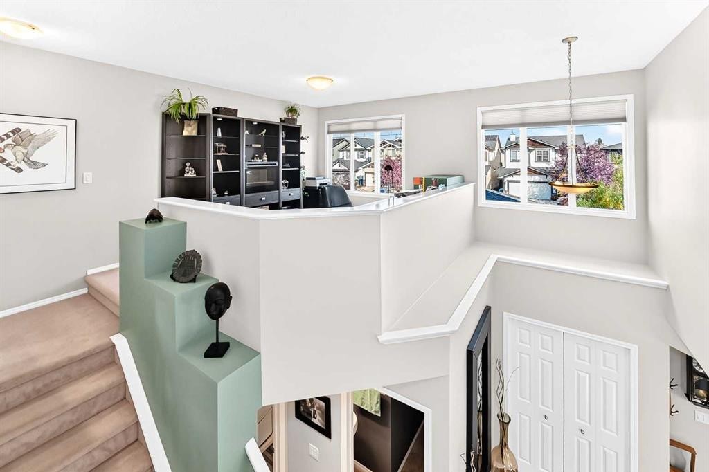 2071 Reunion Boulevard Nw, Airdrie, AB