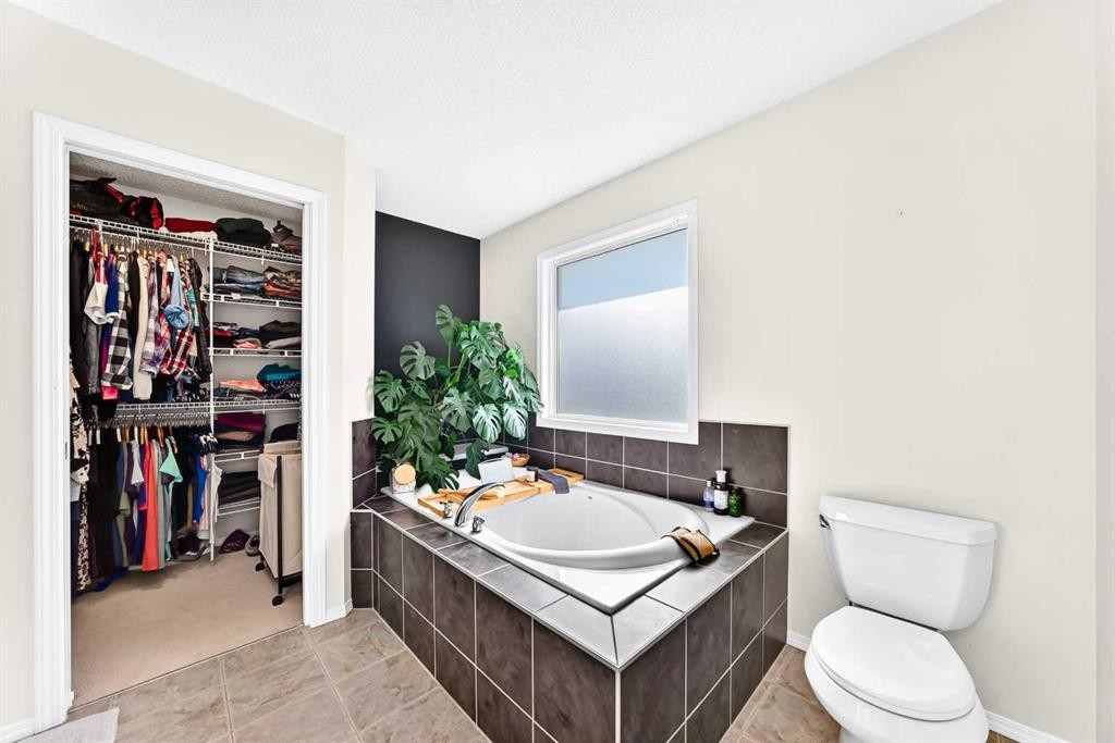 2071 Reunion Boulevard Nw, Airdrie, AB