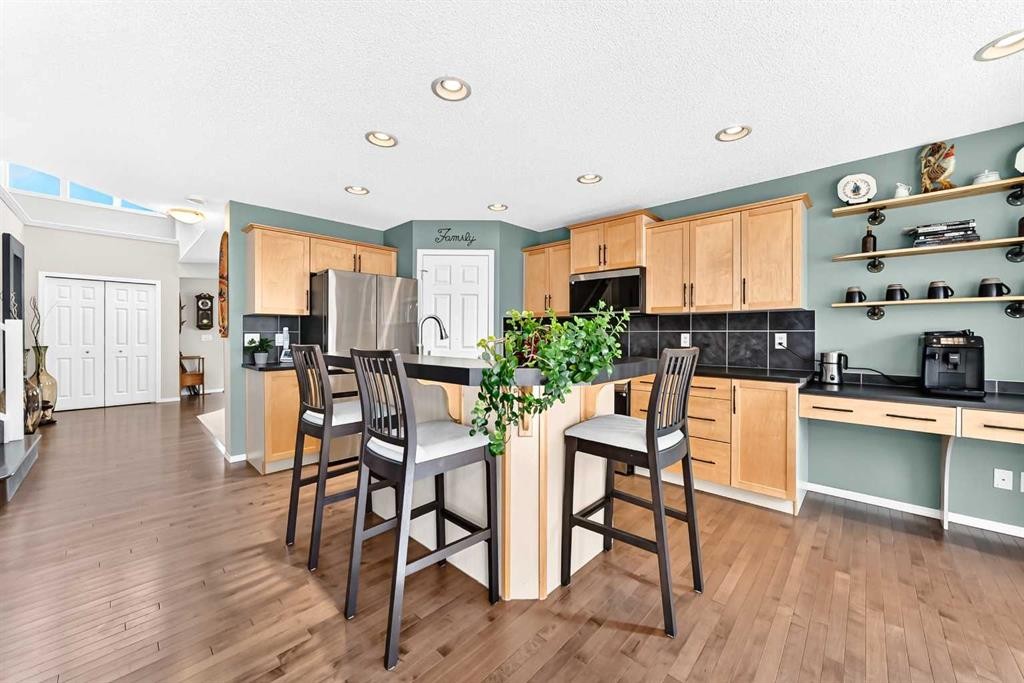2071 Reunion Boulevard Nw, Airdrie, AB