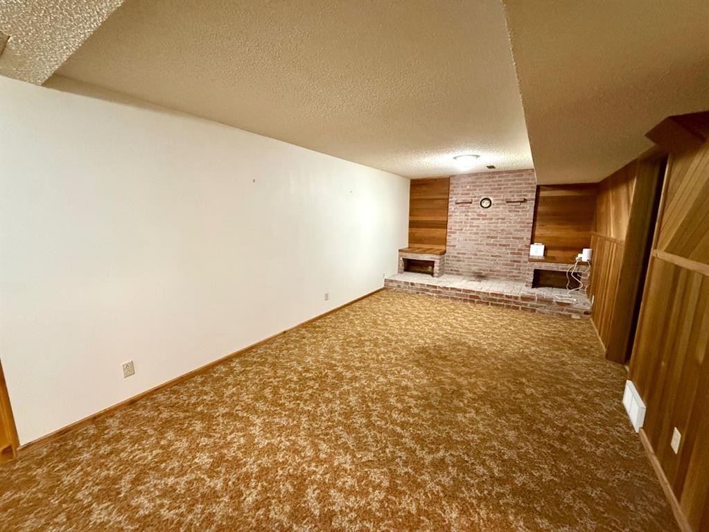 711 10 Avenue Se, High River, AB