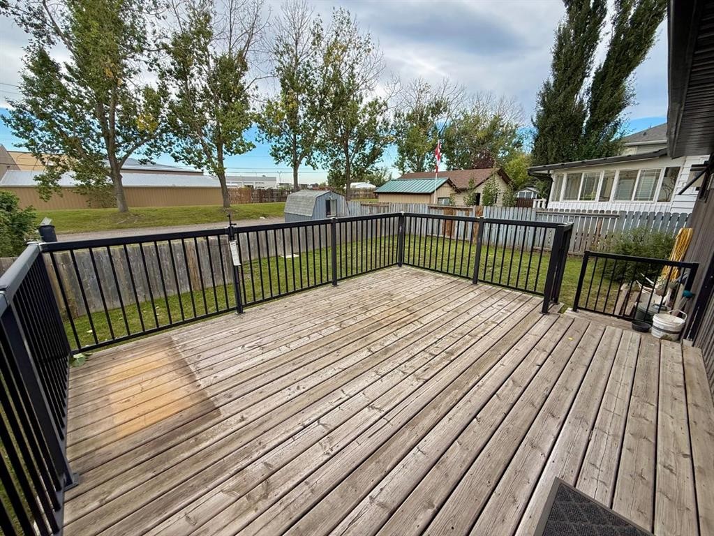 711 10 Avenue Se, High River, AB