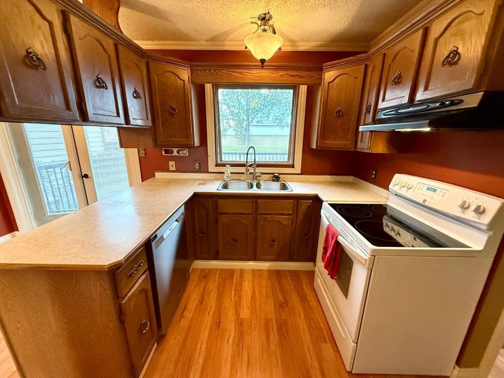 711 10 Avenue Se, High River, AB